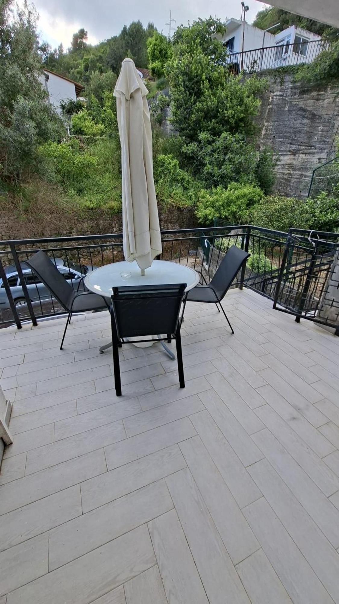 Apartments Lena Herceg Novi Phòng bức ảnh